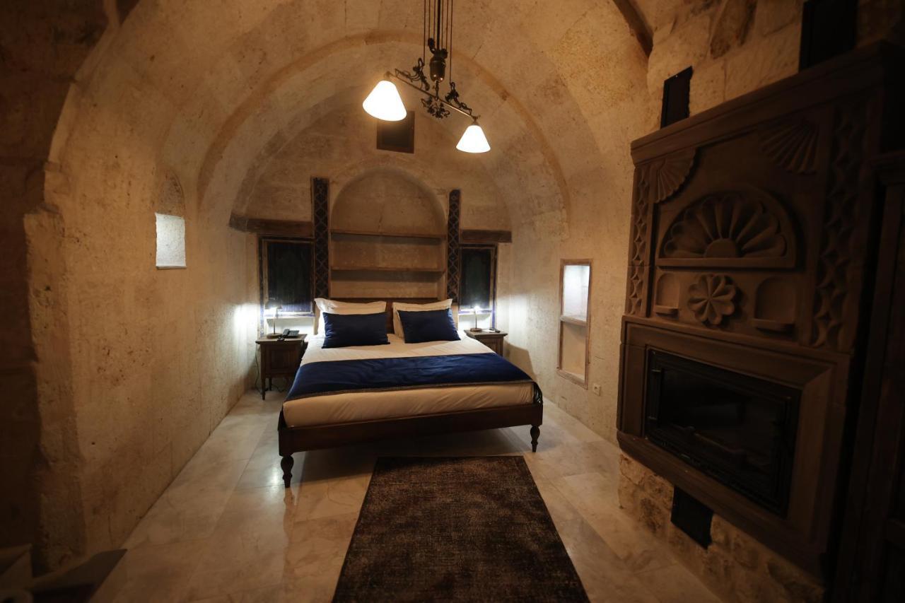 Uerguep Cave Suites Екстериор снимка
