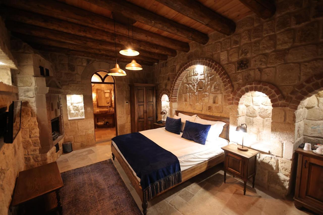 Uerguep Cave Suites Екстериор снимка