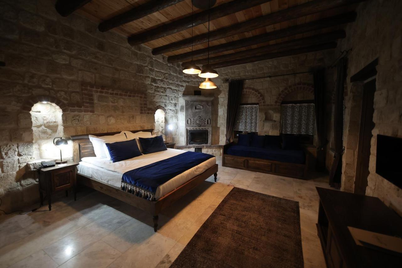 Uerguep Cave Suites Екстериор снимка