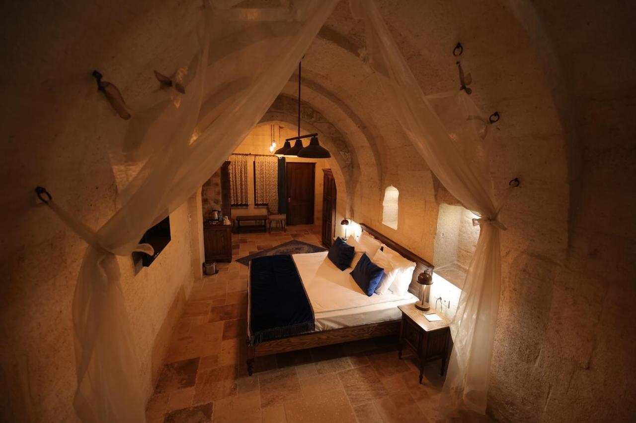 Uerguep Cave Suites Екстериор снимка