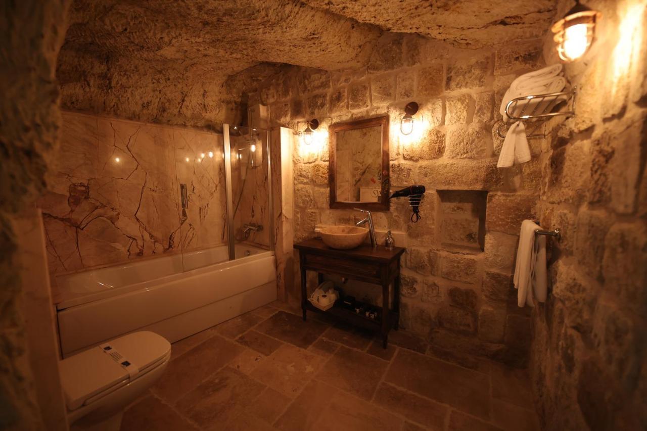 Uerguep Cave Suites Екстериор снимка