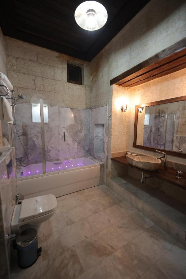 Uerguep Cave Suites Екстериор снимка