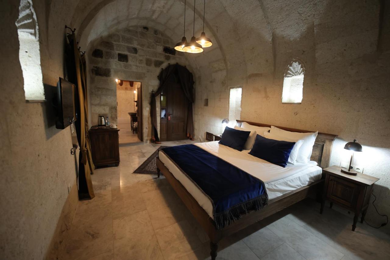 Uerguep Cave Suites Екстериор снимка