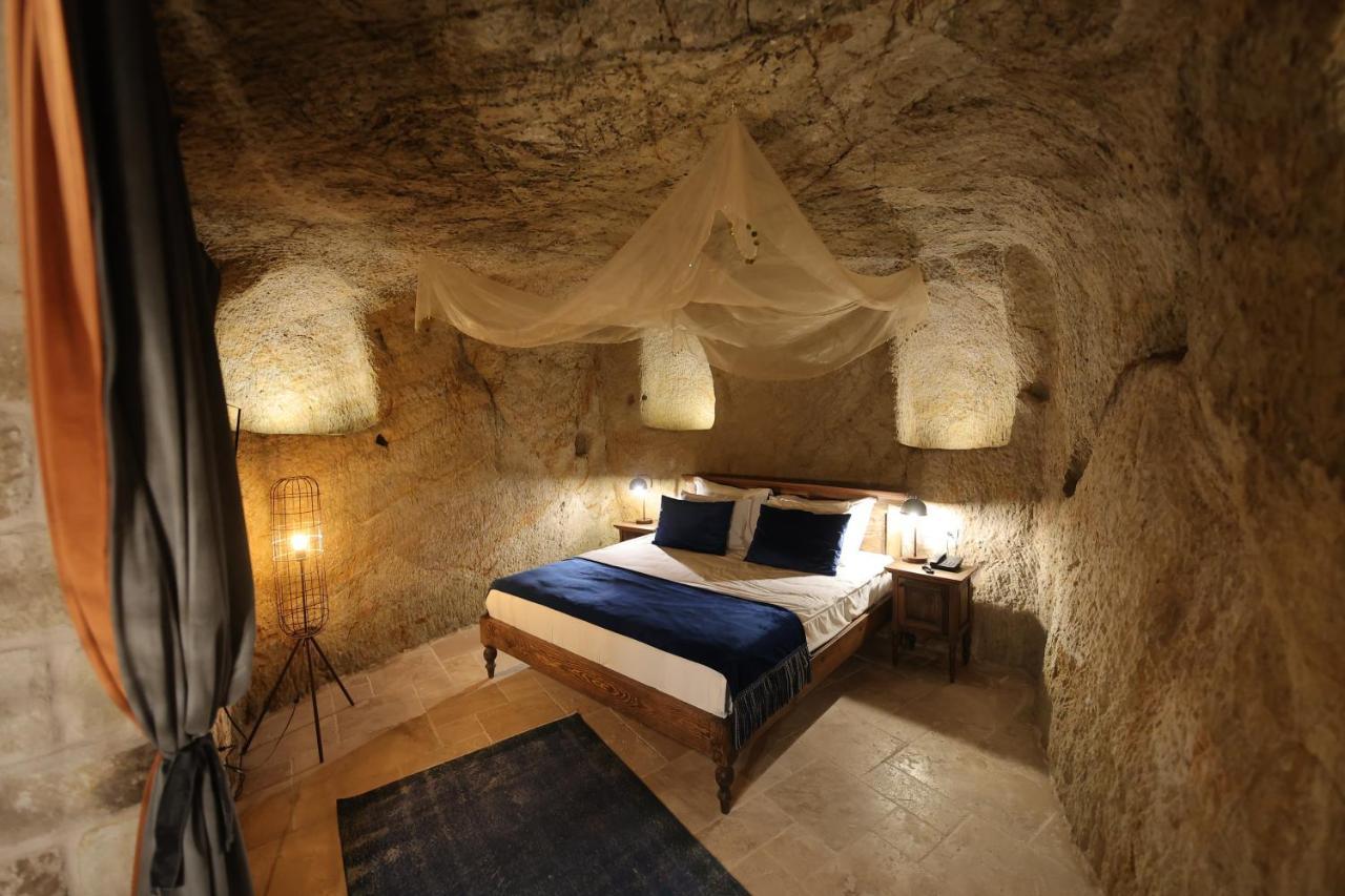 Uerguep Cave Suites Екстериор снимка