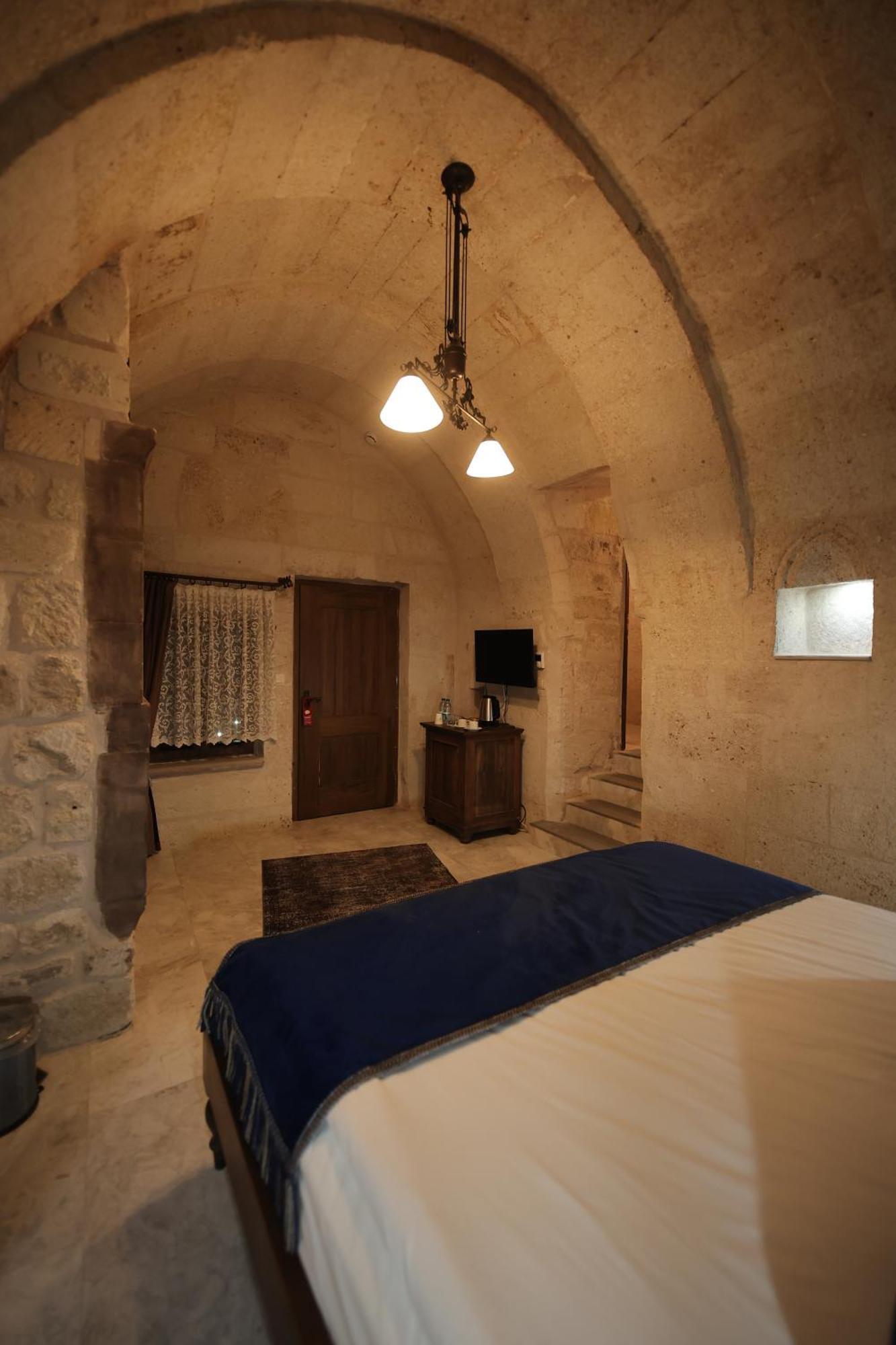 Uerguep Cave Suites Екстериор снимка