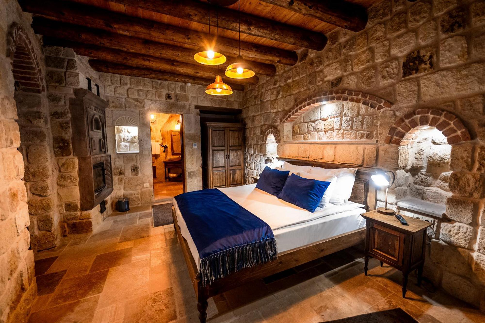 Uerguep Cave Suites Екстериор снимка