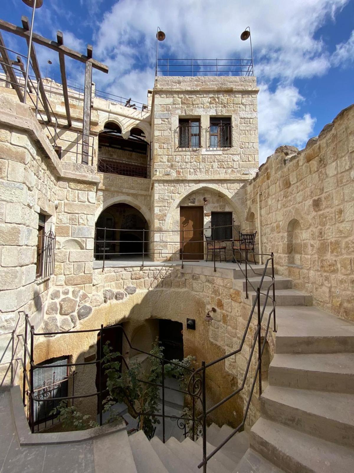 Uerguep Cave Suites Екстериор снимка